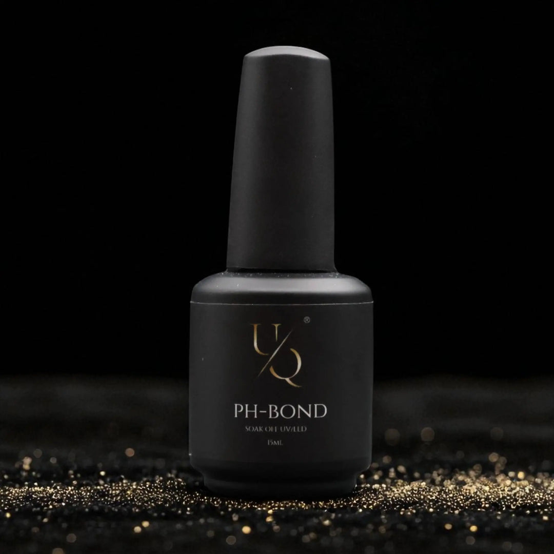 pH Bond ontvet en balanceert de natuurlijke nagel voor optimale hechting van gellak
